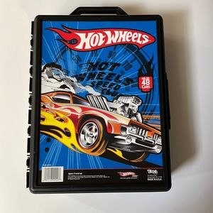 2011 Hot Wheels 48 Car Collectors Case